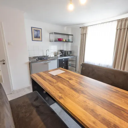 Komfort Apartmenthaus Haslbach Fgz * Regensburg